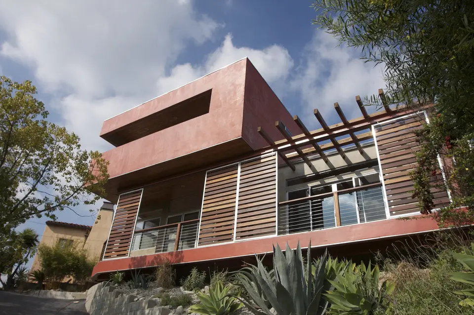 Fachada de una casa habitación en México